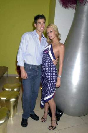 Paris Hilton et Jason Shaw, lors d'une soirée à Londres, en juin 2001.