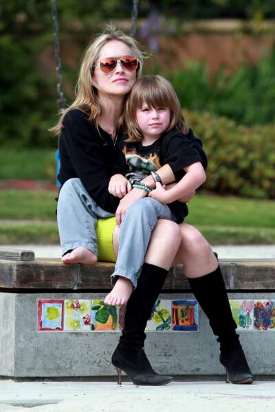 Sharon Stone et Quinn au parc