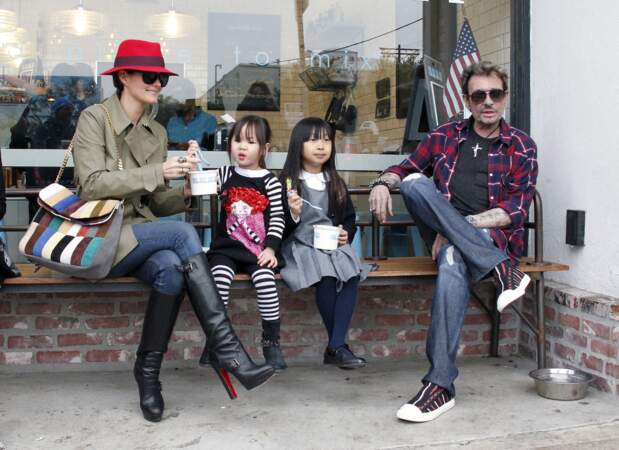 Laeticia, Johnny, Jade et Joy Hallyday, à Los Angeles, en 2012