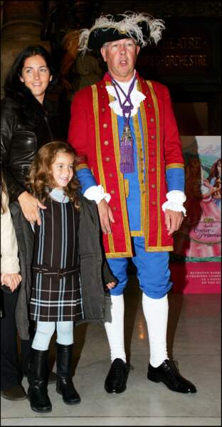 Cristiana Reali et sa fille Elisa à la 1ere du film "Barbie dans coeur de princesse, à Paris, le 18 octobre 2004