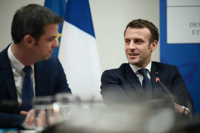 Olivier Véran et Emmanuel Macron à Paris le 3 mars 2020
