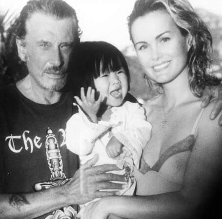 Laeticia et Johnny avec la petite Jade. Photo postée en juin 2016