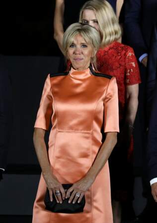 Brigitte Macron en tenue flashy à osaka en juin 2019.