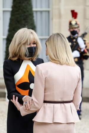 Brigitte Macron et la Première dame ukrainienne Olena Volodymyrivna Zelenska à Paris ce vendredi 16 avril