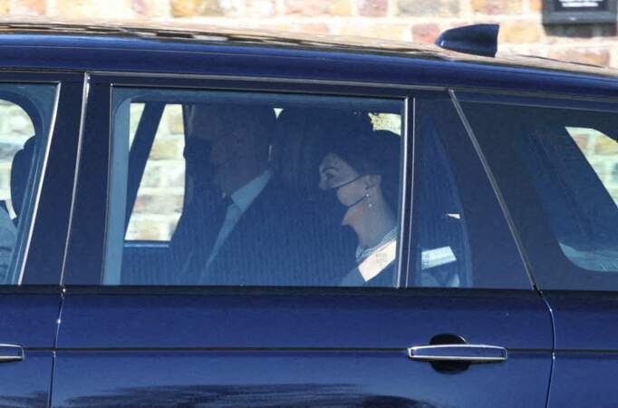 Kate Middleton et le prince William en route pour le château de Windsor ce samedi 17 avril 2021