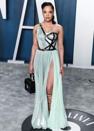 Tessa Thompson en robe Atelier Versace à la soirée "Vanity Fair Oscar Party" après la 92ème cérémonie des Oscars 2020 