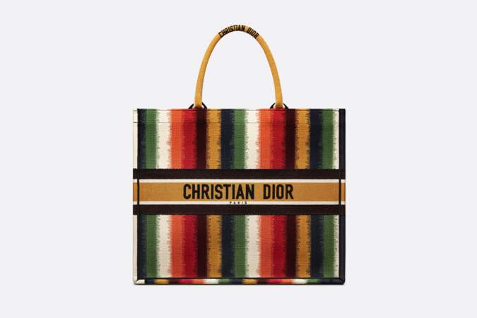 Sac book tote broderie d-stripes multicolore, 2 700€, Dior  