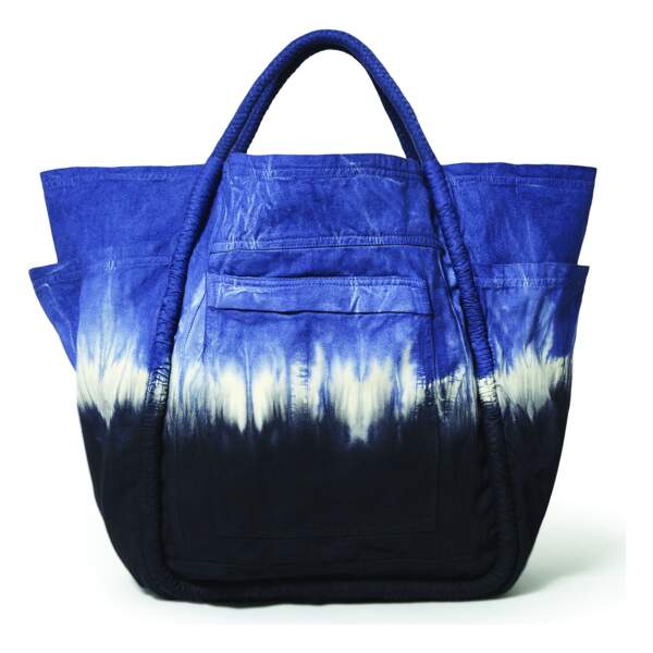 Cabas grocery tie and dye bleu indigo, 180€, Laurence bras sur Smallable