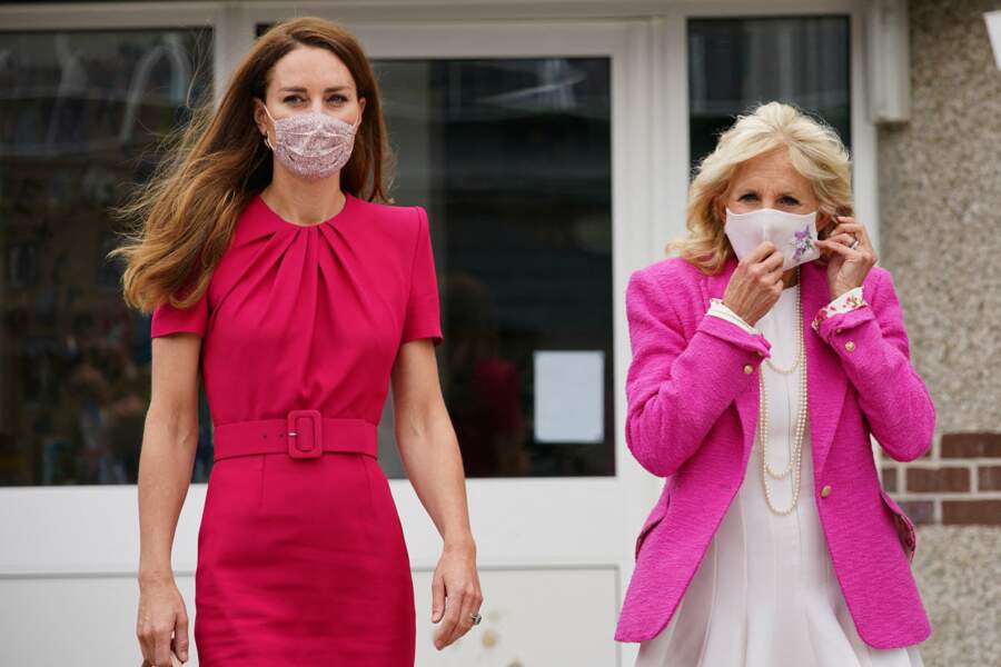 Jill Biden et Kate Middleton très complices pour leur première rencontre.