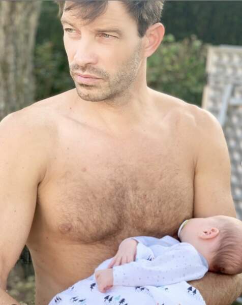 Elodie Gossuin a dévoilé une photo de son compagnon, Bertrand, avec leur nouveau-né dans les bras pour célébrer ce "papa comme toi."