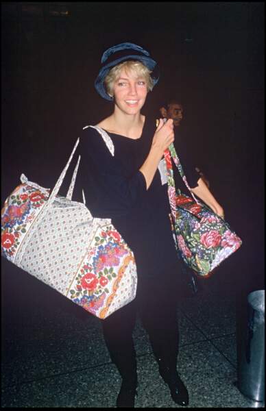 Heather Locklear dans les rues de Los Angeles en 1987
