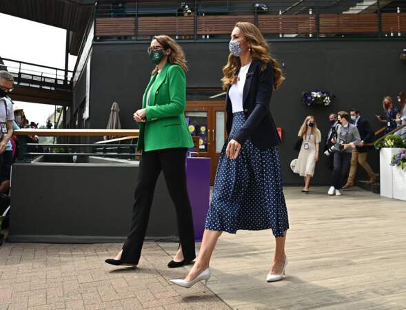 Kate Middleton assiste à la 5ème journée du tournoi de Wimbledon le 2 juillet 2021.