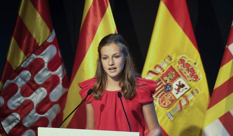 Leonor d'Espagne a fait tomber le masque pour prononcer son discours au Caixaforum à Barcelone le 1er juillet 2021
