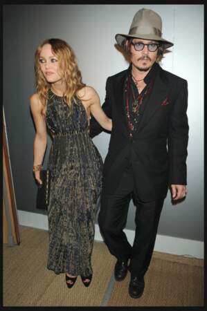 Vanessa Paradis en 2010 : aux bras de Johnny Depp en élégante robe longue 