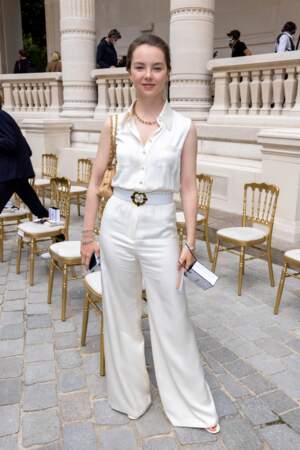 La princesse Alexandra de Hanovre en total look blanc chez Chanel le 6 juillet 2021.