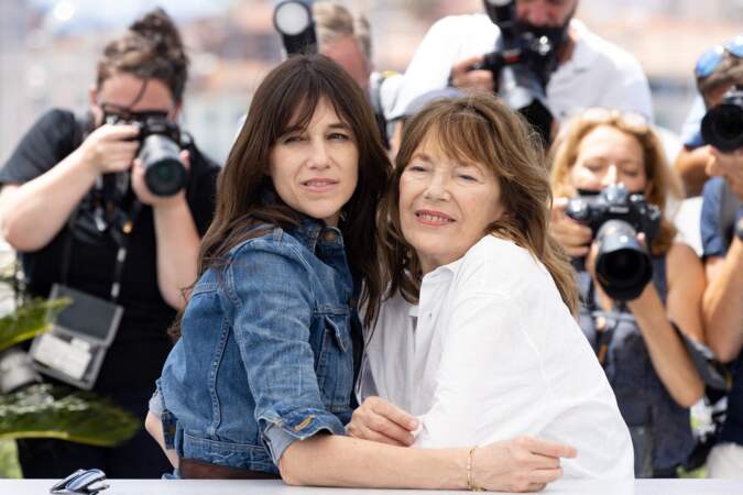 Charlotte Gainsbourg et sa maman, Jane Birkin habillée en Celine au 74ème festival international du film de Cannes  ce 8 juillet 2021