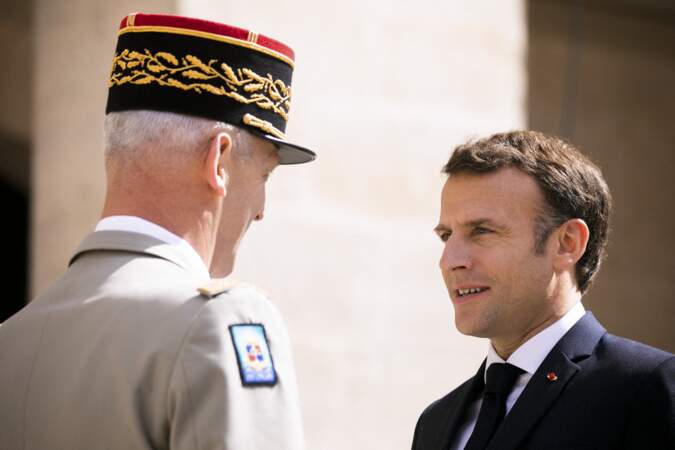 Emmanuel Macron et le général François Lecointre à Paris, le 8 juillet 2021