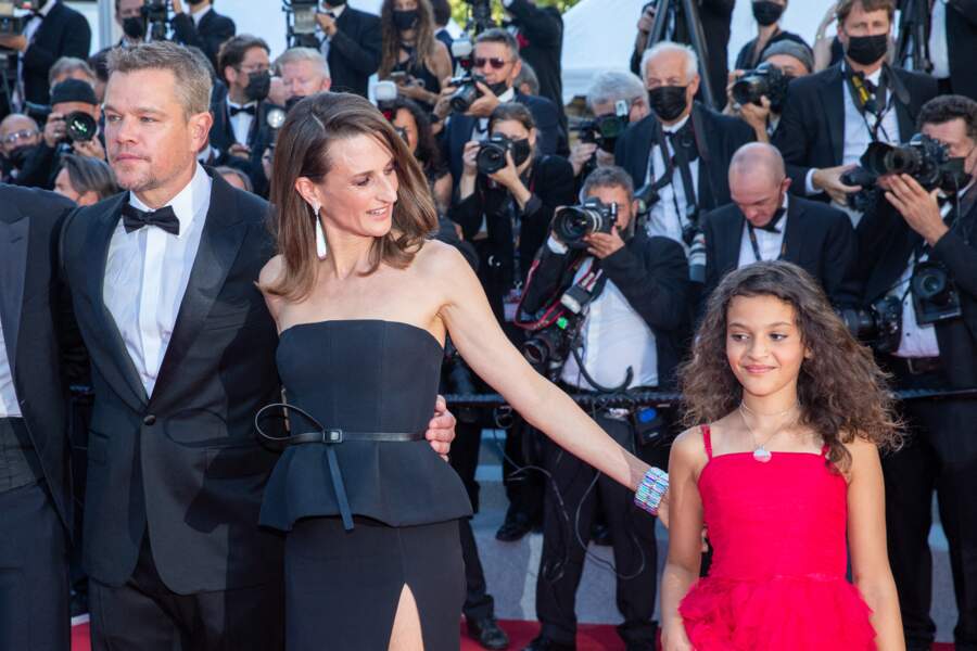 Matt Damon, Camille Cottin et Lilou Siauvaud pour la montée des marches du film "Stillwater" lors du 74ème Festival International du Film de Cannes, le 8 juillet 2021
