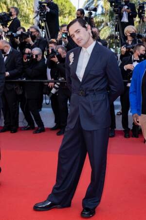 Nicolas Maury a lui aussi joué le jeu avant de monter les marches du film "Benedetta" lors du 74ème Festival International du Film de Cannes, le 9 juillet 2021