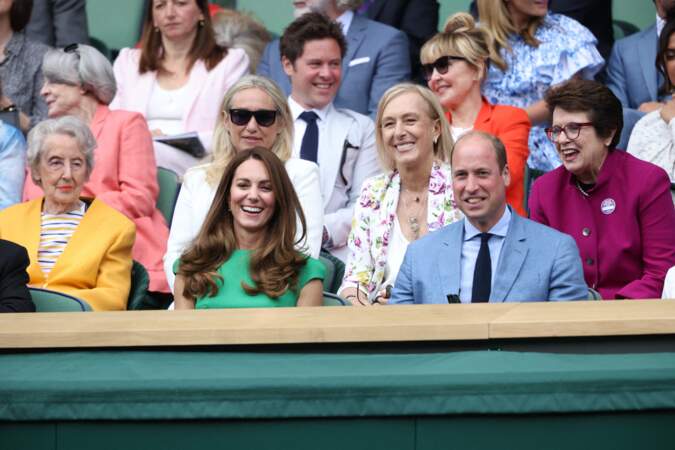 Pour la finale féminine de Wimbledon ce 10 juillet, Kate Middleton a opté pour un look glamour avec une robe Emilia Wickstead. 