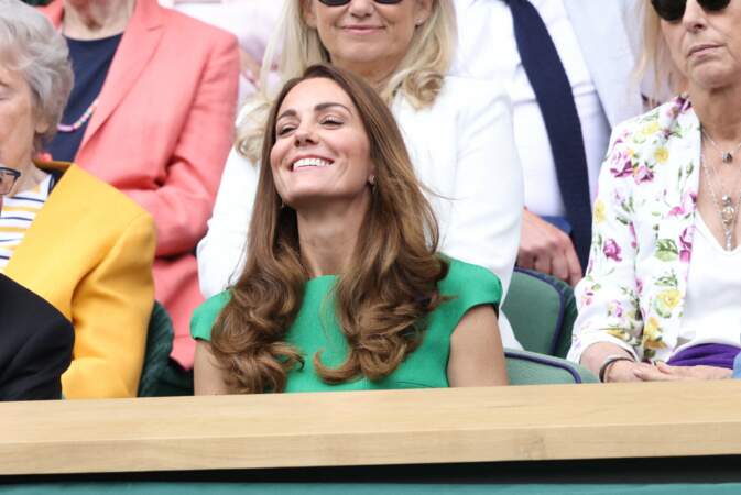 Après son isolement, Kate Middleton est apparue très souriante lors de la finale à Wimbledon, ce samedi 10 juillet.