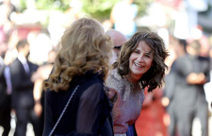 Par son charme et sa spontanéité, Valérie Lemercier a illuminé le Festival de Cannes ce 13 juillet.