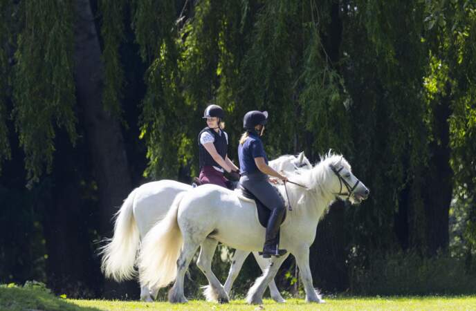 Lady Louise Windsor toujours autant passionnée par le sport équestre, ce 17 juillet dans le parc du château de Windsor