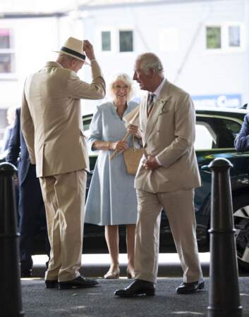 Le prince Charles et son épouse Camilla s'octroient une pause culturelle en visitant le musée "The Burton", à Bideford, ce 21 juillet 2021.