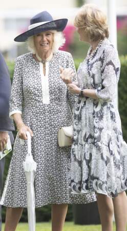 Sans le prince Charles, la duchesse de Cornouailles n'a pas l'air de s'ennuyer au King George Diamond Weekend.
