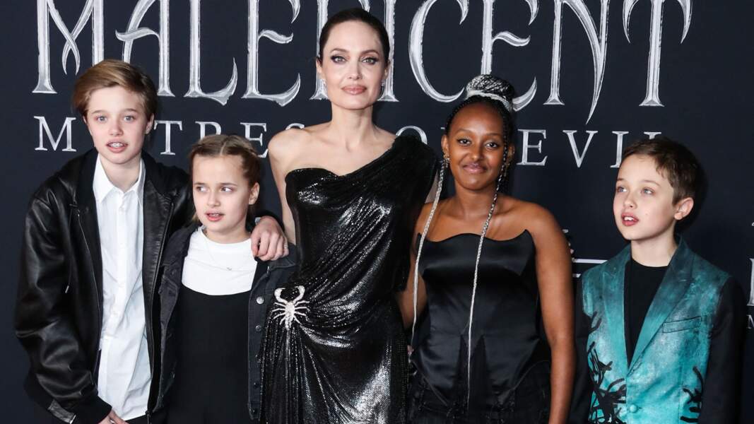 Shiloh, Vivienne Marcheline, Angelina Jolie, Zahara Marley et Knox Léon Jolie-Pitt à la première de Maleficent: Mistress of Evil à Los Angeles, le 30 septembre 2019