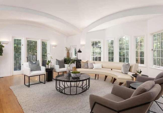 Rénovée avant son rachat en 2018, cette villa Leonardo DiCaprio a coûté 4,9 millions de dollars. 
