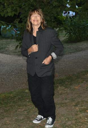 Jane Birkin vêtue de noir et gris pour sa venue au Festival du Film Francophone d'Angoulême