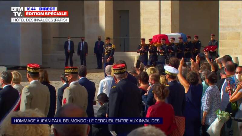 Hommage national à Jean-Paul Belmondo dans la cour des Invalides, à Paris, le jeudi 9 septembre 2021.