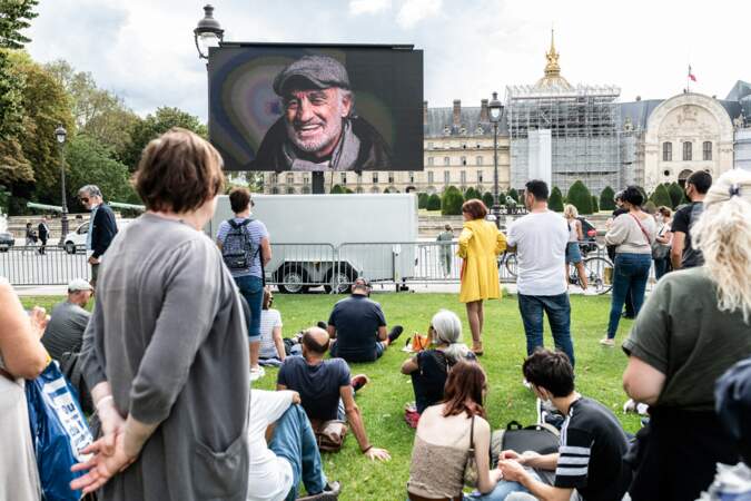 L'hommage national à Jean-Paul Belmondo dans la cour des Invalides, à Paris, le jeudi 9 septembre 2021.
