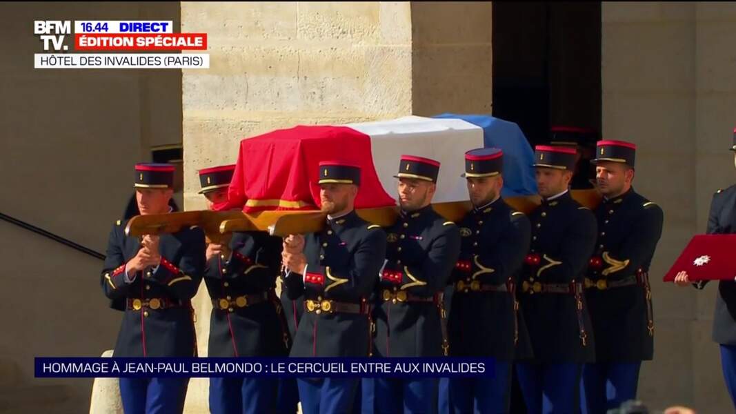 Hommage national à Jean-Paul Belmondo dans la cour des Invalides, à Paris, le jeudi 9 septembre 2021.