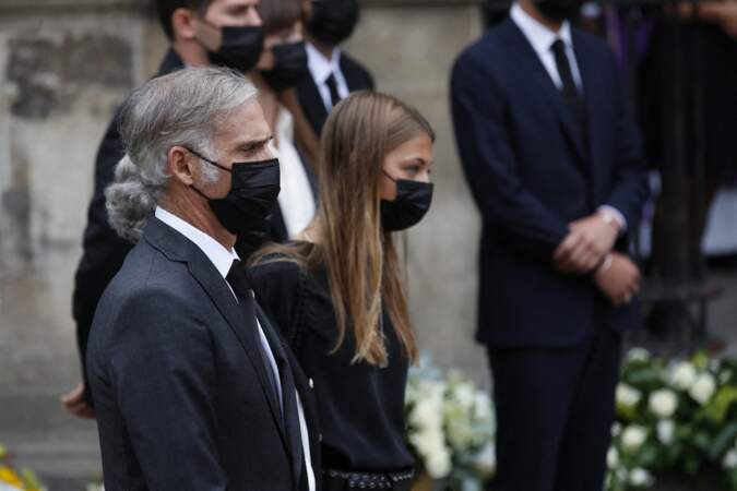 Stella et Paul Belmondo aux obsèques de Jean-Paul Belmondo, à l'église Saint-Germain-des-Prés, à Paris, le 10 septembre 2021