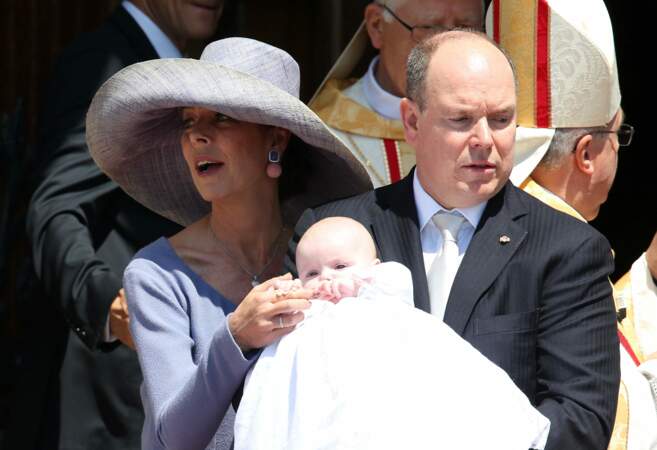 La prince Caroline de Hanovre et le prince Albert II de Monaco lors du baptême des enfants du prince et de Charlene de Monaco, le 10 mai 2015