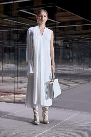 Lila Grace Moss pose pour la campagne Fendi Haute Couture printemps/été 2021 par Kim Jones, dévoilée le 13 avril 2021.