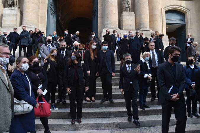Francis Huster, son ex-femme Cristiana Reali, Isabelle Nanty et Michael Youn étaient réunis à l'église Saint-Roch pour rendre un dernier hommage à François Florent, dans le Ier arrondissement de Paris, le 4 octobre 2021.