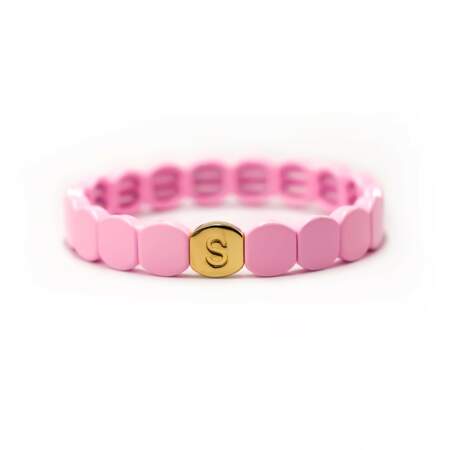 Simone à Bordeaux lance ses bracelets roses dont 100% des bénéfices seront reversés à la recherche contre le cancer (25€ l'unité)