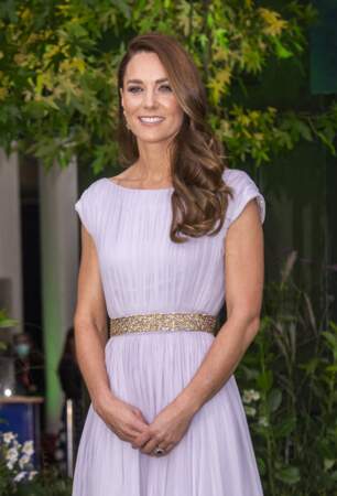 Kate Middleton recycle sa robe Alexandre McQueen déjà portée en 2011 et refaite sur-mesure pour l'évènement