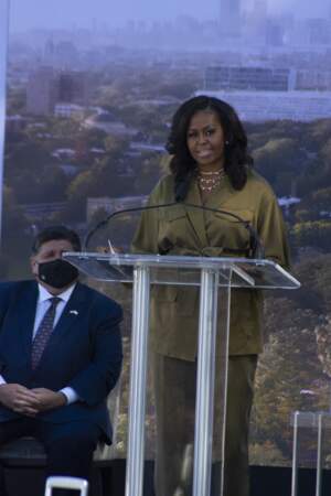 Dans son ouvrage Becoming, publié en 2018, Michelle Obama se confiait pour la première fois sur sa fausse coche et sa Fécondation in vitro. 