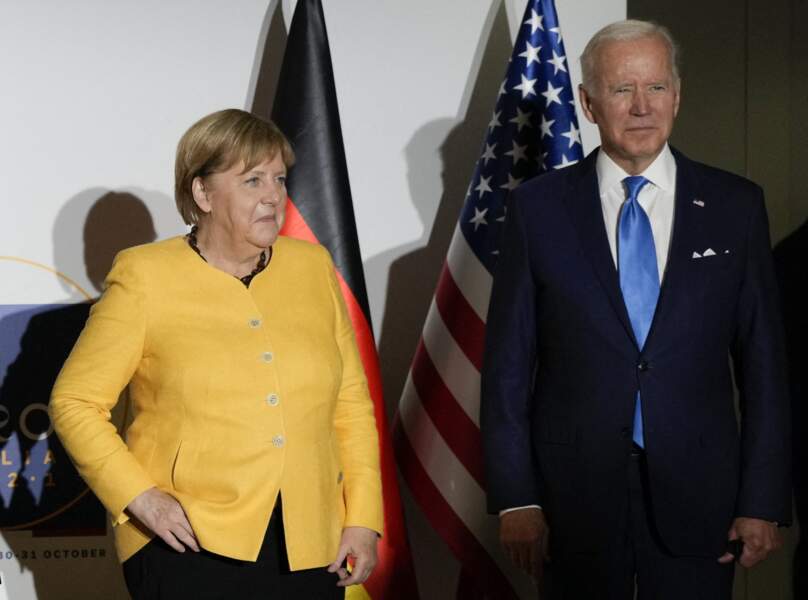 Joe Biden aux côtés d'Angela Merkel. 
