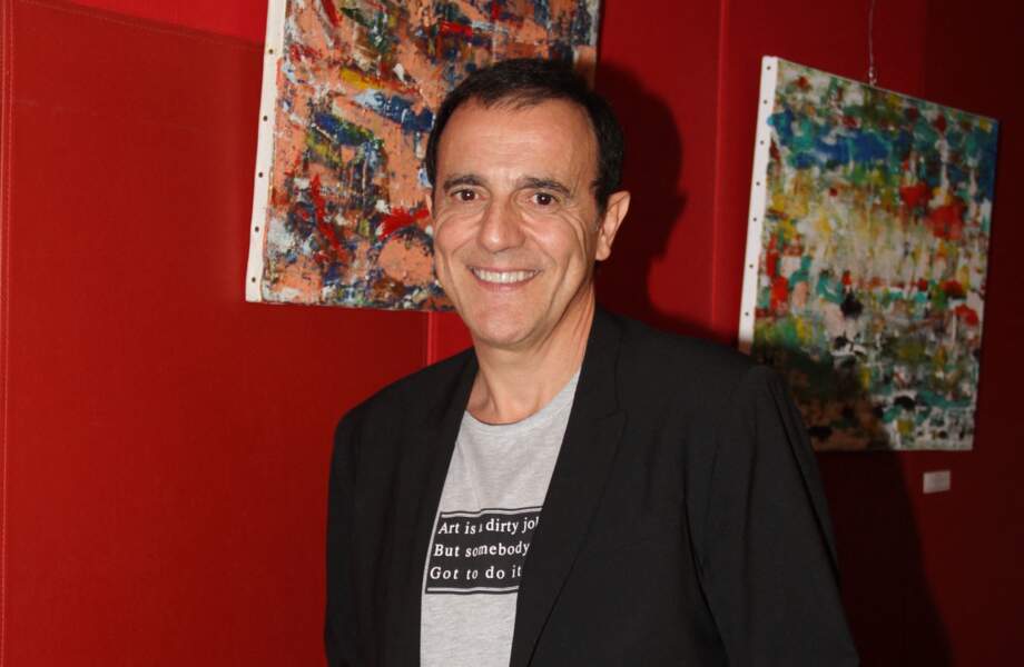 Thierry Beccaro au vernissage de l'exposition Promenade acrylique, imaginée par ses soins, à l'hôtel Renaissance à Paris le 21 septembre 2015. 