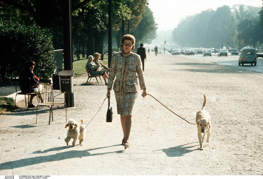 Grace Kelly : tailleur chic à Paris