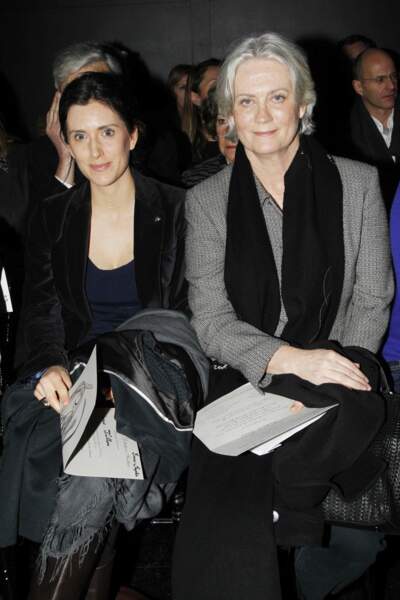 Penelope Fillon et sa fille Marie, en janvier 2012 à Paris