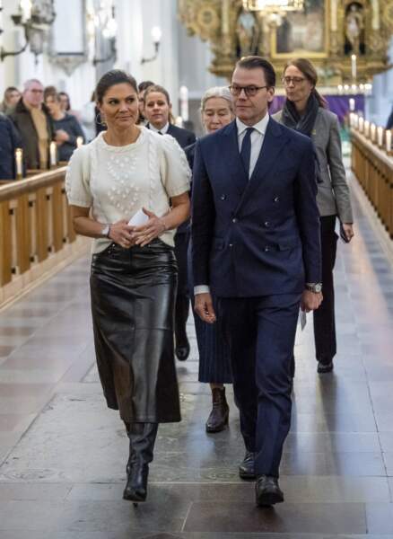 Le prince et la princesse de Suède ont assisté à une messe à l'église Saint Pierre de Malmö vendredi 26 novembre 2021.