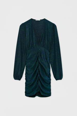 Robe drapée décolleté en V, Pull & Bear, 39,99€
