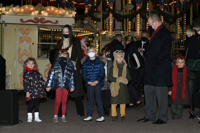 Les jumeaux de prince Albert ont découvert le marché de Noël, le 3 décembre