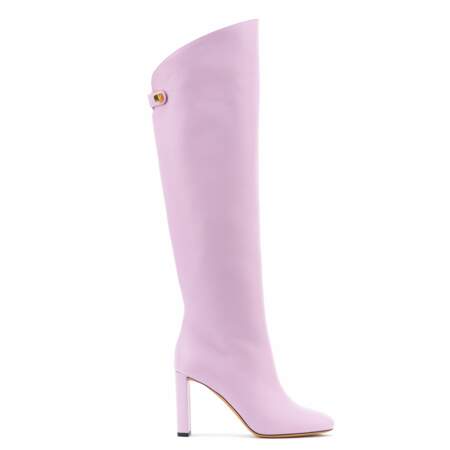 Emily in Paris : Les bottes en cuir Adriana High-heel Nappa Lavender Leather Boots, Skorpios, 995€
